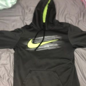 Nike therma fit hoodie
